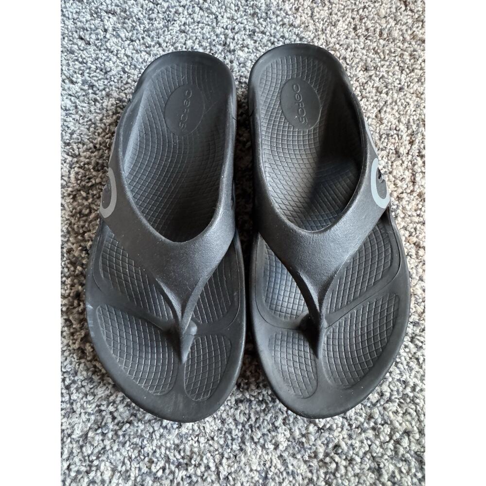 Oofos Black Sz 7 Mens Or Women’s 9 Sandals Comfort Recovery